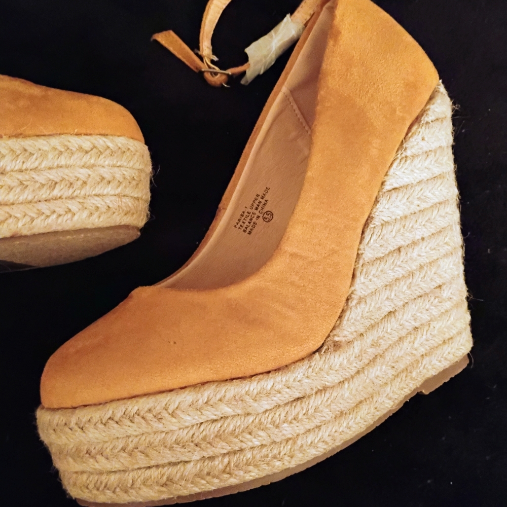 Wedges - Picture 2 of 7